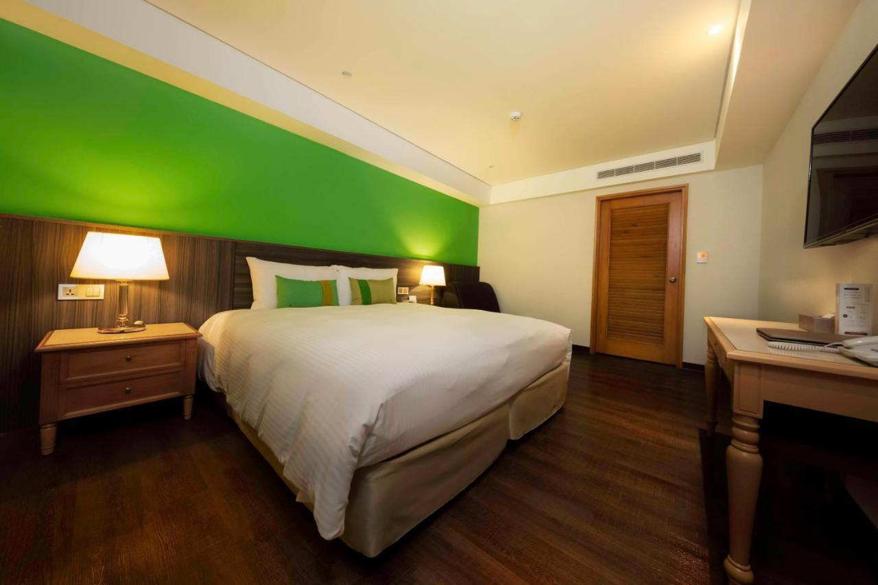 Green World Triple Beds Taipei Exterior foto